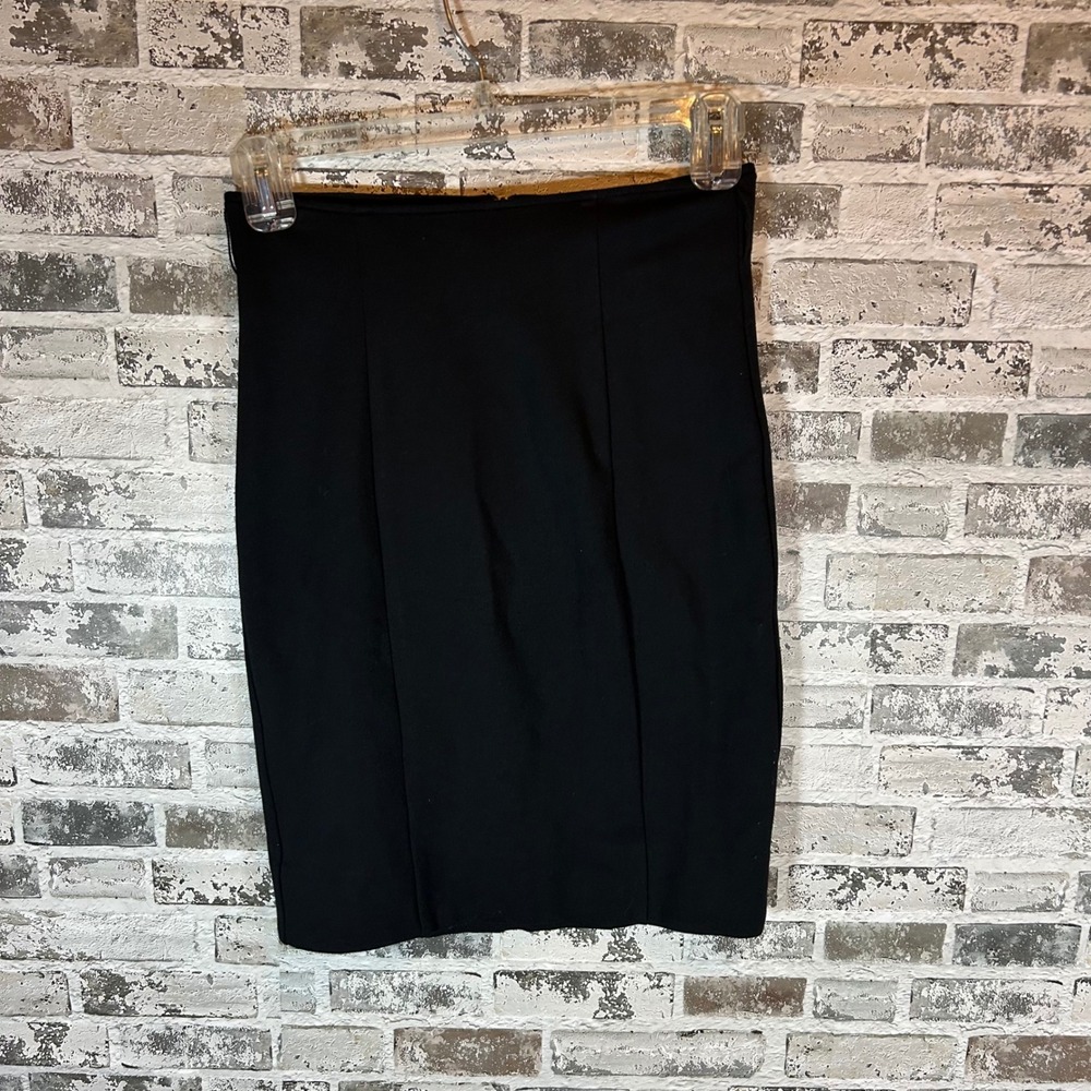 Alice + Olivia Pencil Skirt Womens 0 Black Seamed Back Zip